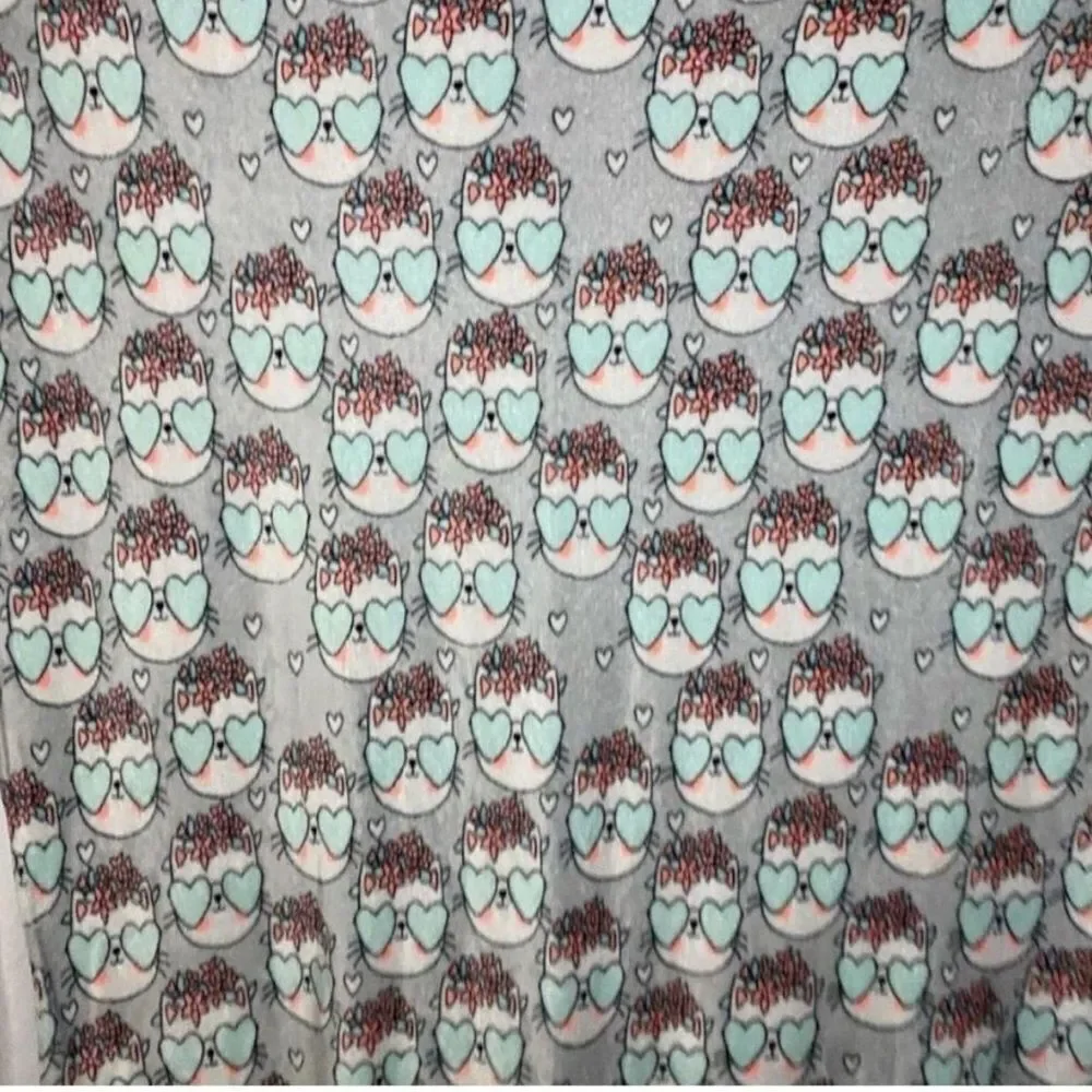 Cute kitty fleece throw